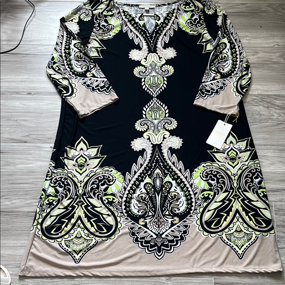 Haani Black and Green Long Sleeve Dress